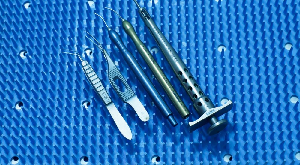 surgical-tools-5016049_1280